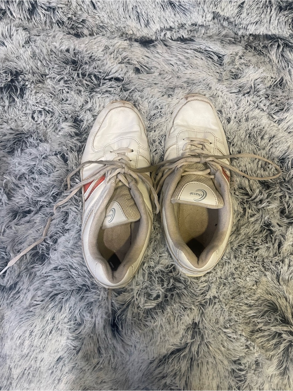 White Casual cheer shoes Sneakers with Red Accent